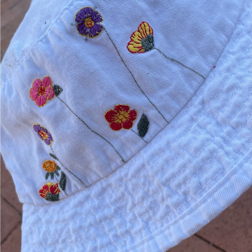 Vintage bucket hat floral embroidered white cotton bucket hat - Picture 4 of 9
